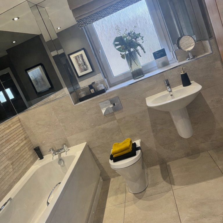 Bathroom end of tenancy clean glasgow End of tenancy bathroom cleaning glasgow